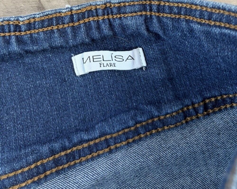 Sofia Vergara Pull On Melisa Flare Jeans Size 8 - Picture 4 of 8